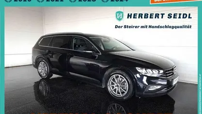 Schwarz Gebraucht 2020 VW Passat Business Kombi | € 19.880 (Guter Preis)