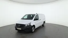 Arktikweiß Gebraucht 2023 Mercedes Vito Van / Kleinbus | € 33.990 (Guter Preis)