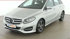 Grau Gebraucht 2016 Mercedes B180 Style Van / Kleinbus | € 14.390 (Fairer Preis)