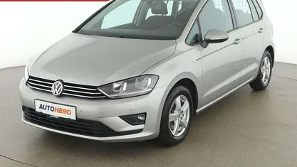 Grau Gebraucht 2015 VW Golf Sportsvan Comfortline Van / Kleinbus | € 12.890 (Fairer Preis)