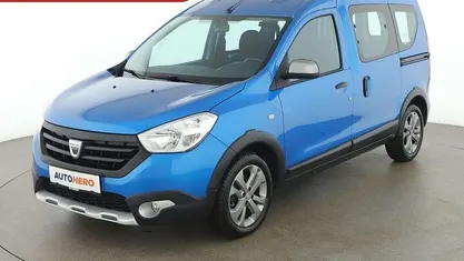 Blau Gebraucht 2015 Dacia Dokker Stepway Van / Kleinbus | € 10.390 (Fairer Preis)