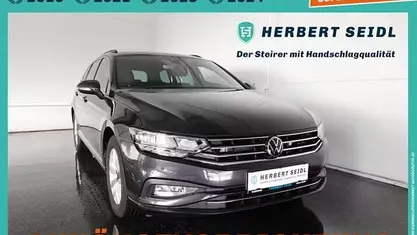 Gebraucht VW Passat Business 150 PS (110 kW) 2022 Grau Kombi