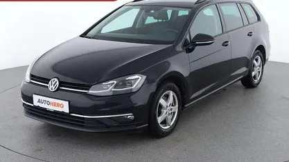Gebraucht VW Golf VII Comfortline 116 PS (85 kW) 2019 Schwarz Kombi