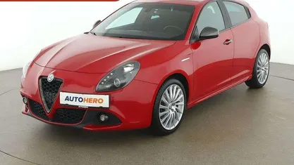Rot Gebraucht 2017 Alfa Romeo Giulietta Super Kleinwagen | € 10.890 (Fairer Preis)