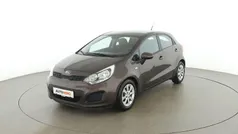 Braun Gebraucht 2014 Kia Rio Limousine | € 7.990 (Teuer)
