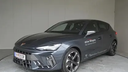 Neu Cupra Leon 150 PS (110 kW) 2025 Dunkelgrau metallicperleffekt
