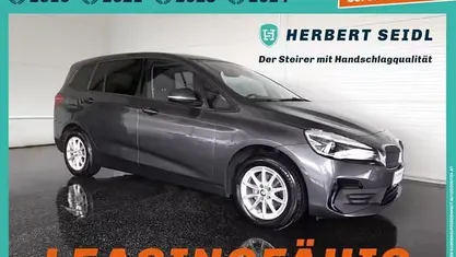 Gebraucht BMW 216 Advantage 116 PS (85 kW) 2022 Grau Kombi