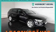 Schwarz Gebraucht 2022 VW Passat Business Kombi | € 21.880 (Fairer Preis)