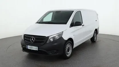 Gebraucht Mercedes Vito 102 PS (75 kW) 2024 Weiß Van