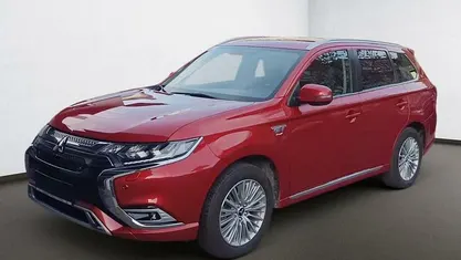 Rot Gebraucht 2019 Mitsubishi Outlander P-HEV SUV | € 22.900 (Etwas zu teuer)