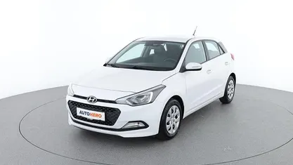 Gebraucht Hyundai i20 75 PS (55 kW) 2016 Weiß Limousine