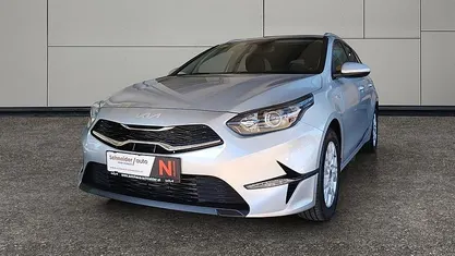 Gebraucht 2025 Kia Ceed Sportswagon Silver Kombi | € 22.977 (Etwas zu teuer)