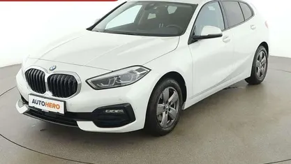Weiß Gebraucht 2020 BMW 116 Sport Line Kleinwagen | € 19.190 (Fairer Preis)
