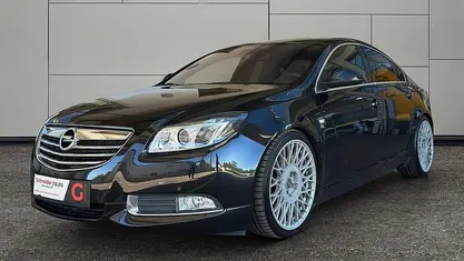 Schwarz Gebraucht 2010 Opel Insignia Sport Limousine | € 6.111 (Fairer Preis)