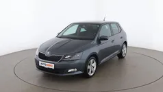 Silber Gebraucht 2015 Skoda Fabia Style Limousine | € 9.290 (Fairer Preis)