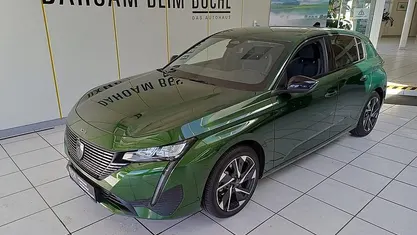 Grün Gebraucht 2023 Peugeot 308 Allure Limousine | € 18.990 (Fairer Preis)