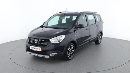 Schwarz Gebraucht 2021 Dacia Lodgy Celebration Van / Kleinbus | € 16.890 (Fairer Preis)