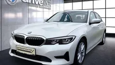 Weiß Gebraucht 2019 BMW 320 Advantage Limousine | € 29.900 (Fairer Preis)
