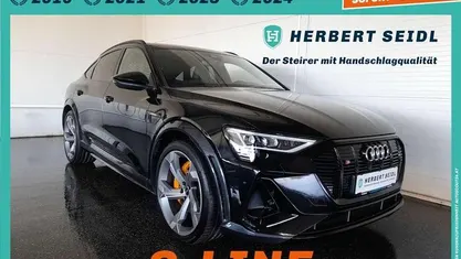 Mythosschwarzmetallic Gebraucht 2023 Audi e-tron S-Line SUV | € 53.880 (Fairer Preis)