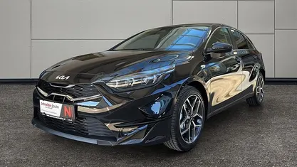 Schwarz Neu 2025 Kia Ceed Silver Kleinwagen | € 22.977 (Fairer Preis)