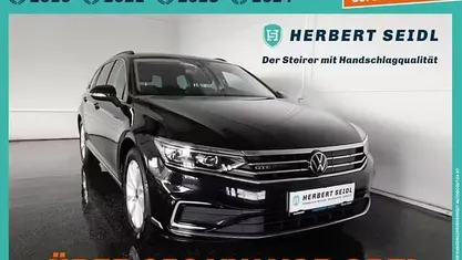 Gebraucht VW Passat GTE 156 PS (114 kW) 2022 Deep black perleffekt Kombi