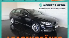 Schwarz Gebraucht 2022 VW Passat GTE Kombi | € 22.480 (Fairer Preis)