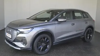 Mittelgrau metallic Gebraucht 2021 Audi Q4 e-tron Ambiente SUV | € 44.990
