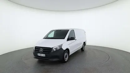 Weiß Gebraucht 2024 Mercedes Vito Van | € 43.188 (Fairer Preis)