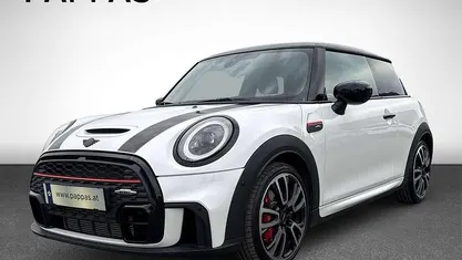 Gebraucht Mini John Cooper Works 231 PS (169 kW) 2023 Weiss metallic Kleinwagen