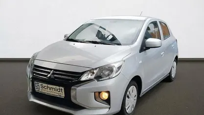 Gebraucht Mitsubishi Space Star Inform 71 PS (52 kW) 2024 Silber Limousine