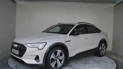 Weiss metallic Gebraucht 2021 Audi e-tron Sportback SUV | € 53.990