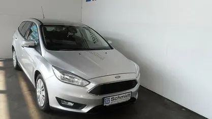 Silber Gebraucht 2015 Ford Focus Trend Kombi | € 9.990 (Etwas zu teuer)