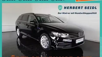 Gebraucht VW Passat GTE 156 PS (114 kW) 2022 Deepblackperleffect Kombi