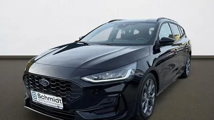 Schwarz Gebraucht 2024 Ford Focus ST-Line Limousine | € 23.590 (Guter Preis)