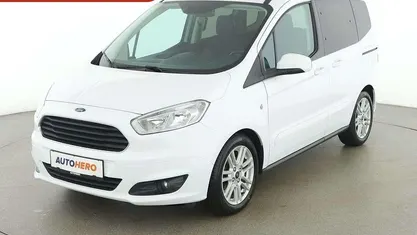 Weiß Gebraucht 2018 Ford Tourneo Titanium Van / Kleinbus | € 15.090 (Fairer Preis)