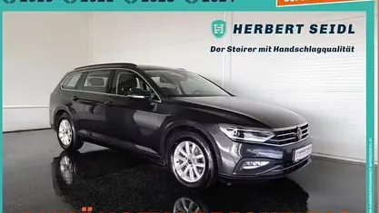 Gebraucht VW Passat Business 150 PS (110 kW) 2022 Kombi