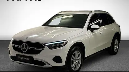 Gebraucht Mercedes GLC220 197 PS (144 kW) 2025 Weiß SUV