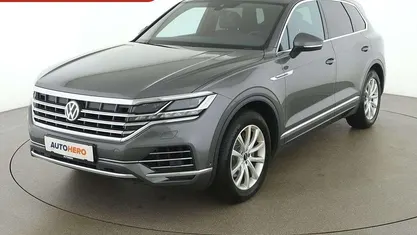 Grau Gebraucht 2019 VW Touareg Elegance SUV | € 39.990 (Guter Preis)