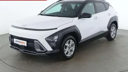 Gebraucht Hyundai Kona 141 PS (103 kW) 2023 Weiß SUV