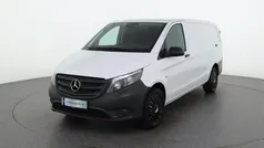 Weiß Gebraucht 2021 Mercedes Vito Van / Kleinbus | € 35.988
