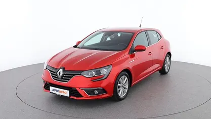 Rot Gebraucht 2019 Renault Mégane IV Intens Limousine | € 17.790