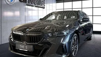 Gebraucht BMW 540 Comfort Edition 303 PS (222 kW) 2025 Kombi