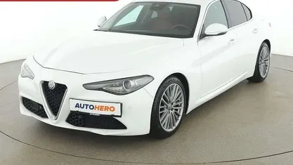 Gebraucht 2016 Alfa Romeo Giulia Super Limousine | € 20.790 (Etwas zu teuer)