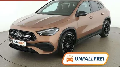 Braun Gebraucht 2023 Mercedes GLA200 AMG line SUV | € 41.690 (Fairer Preis)