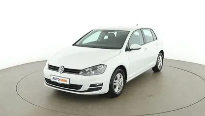 Weiß Gebraucht 2017 VW Golf VII Limousine | € 12.090 (Fairer Preis)