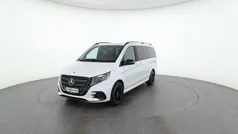 Bergkristallweiß met Gebraucht 2025 Mercedes V300 Exclusive Van / Kleinbus | € 101.990 (Fairer Preis)