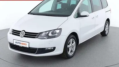 Weiß Gebraucht 2018 VW Sharan Comfortline Van / Kleinbus | € 26.390 (Fairer Preis)