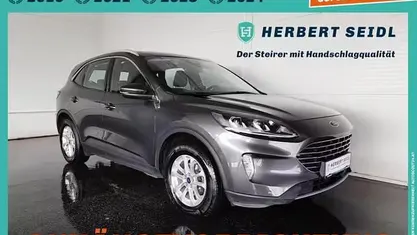 Gebraucht Ford Kuga Titanium 152 PS (111 kW) 2022 Graumet. SUV