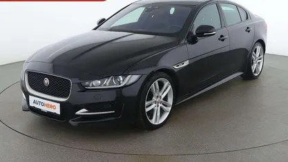 Gebraucht Jaguar XE R-Sport 179 PS (131 kW) 2016 Limousine
