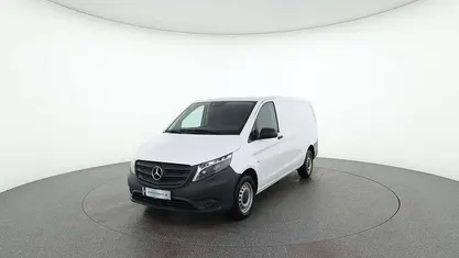 Gebraucht Mercedes Vito 102 PS (75 kW) 2023 Weiß Van